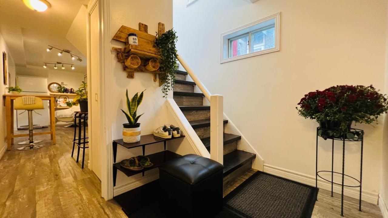 Toronto Bed & Breakfast - Free Parking Exterior foto