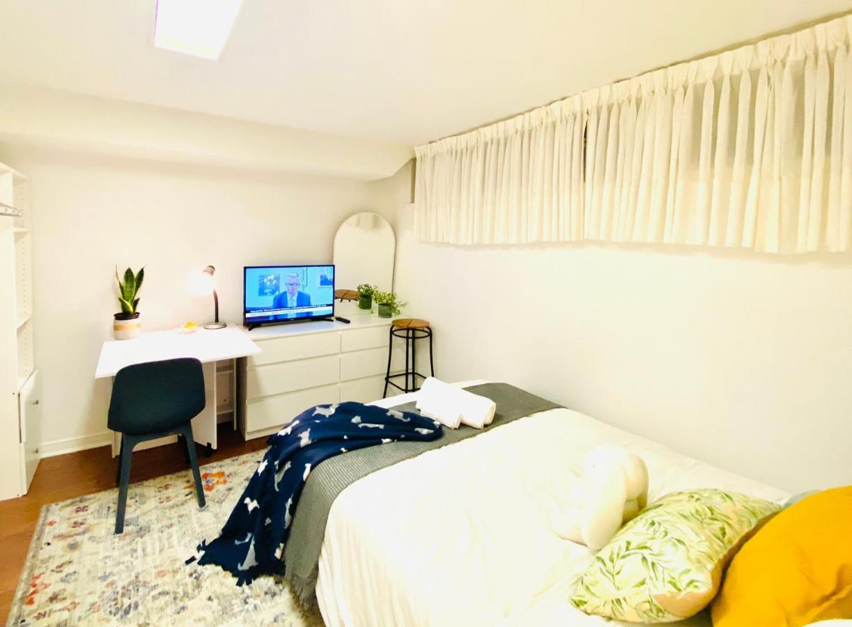 Toronto Bed & Breakfast - Free Parking Exterior foto